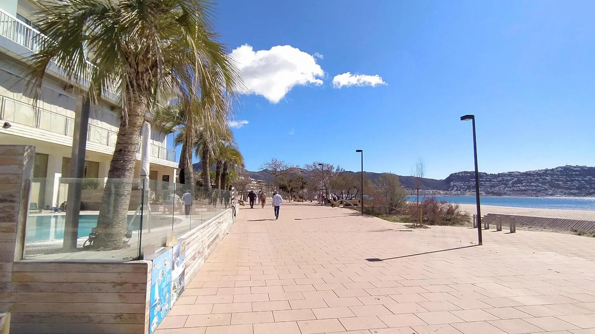 Apartment Alquiler De Apartamento Moderno De 2 Dormitorios Con Jardin Privado, - Es-366-7 Roses Spain