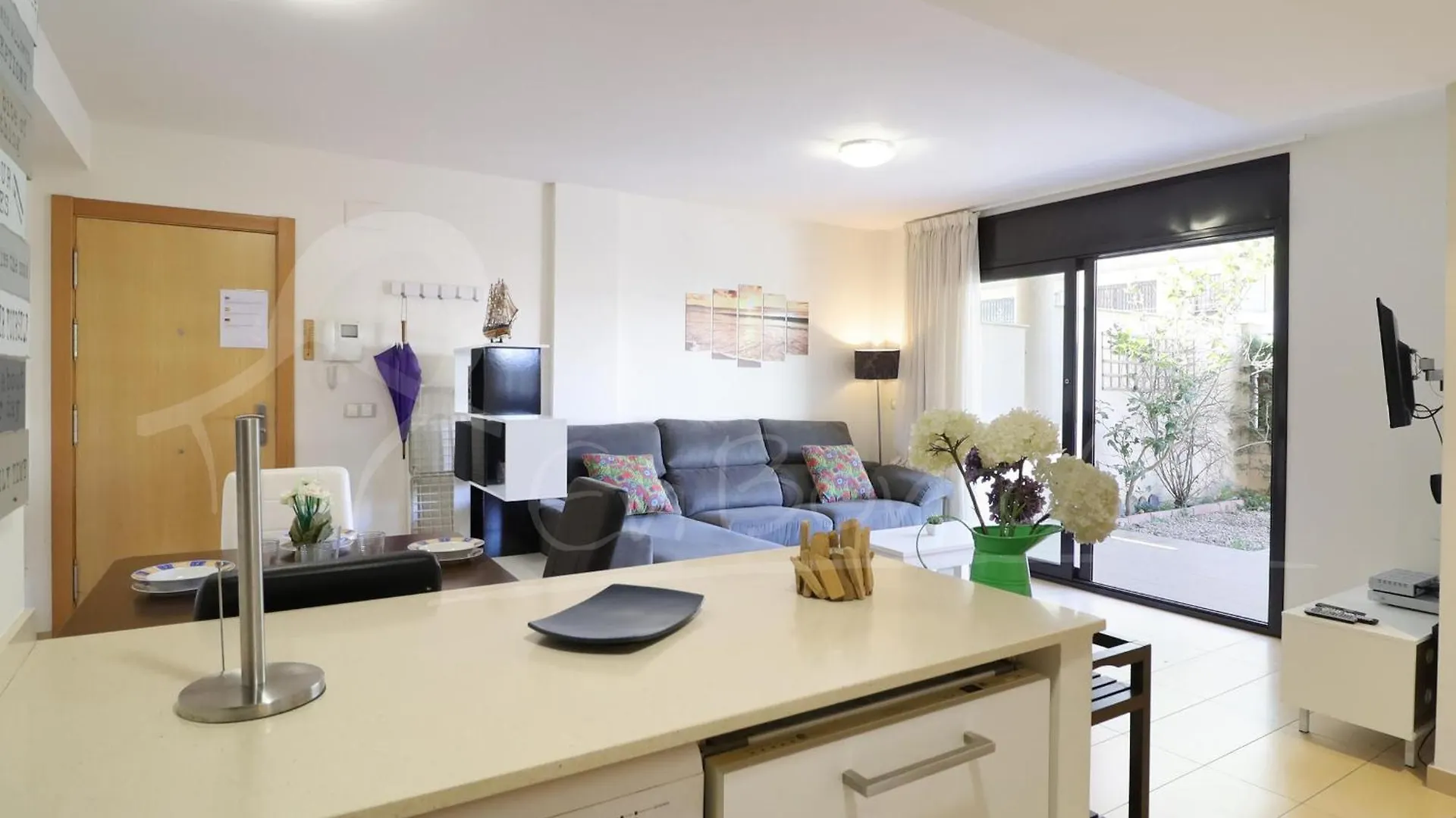 Alquiler De Apartamento Moderno De 2 Dormitorios Con Jardin Privado, - Es-366-7 Roses Spanyolország